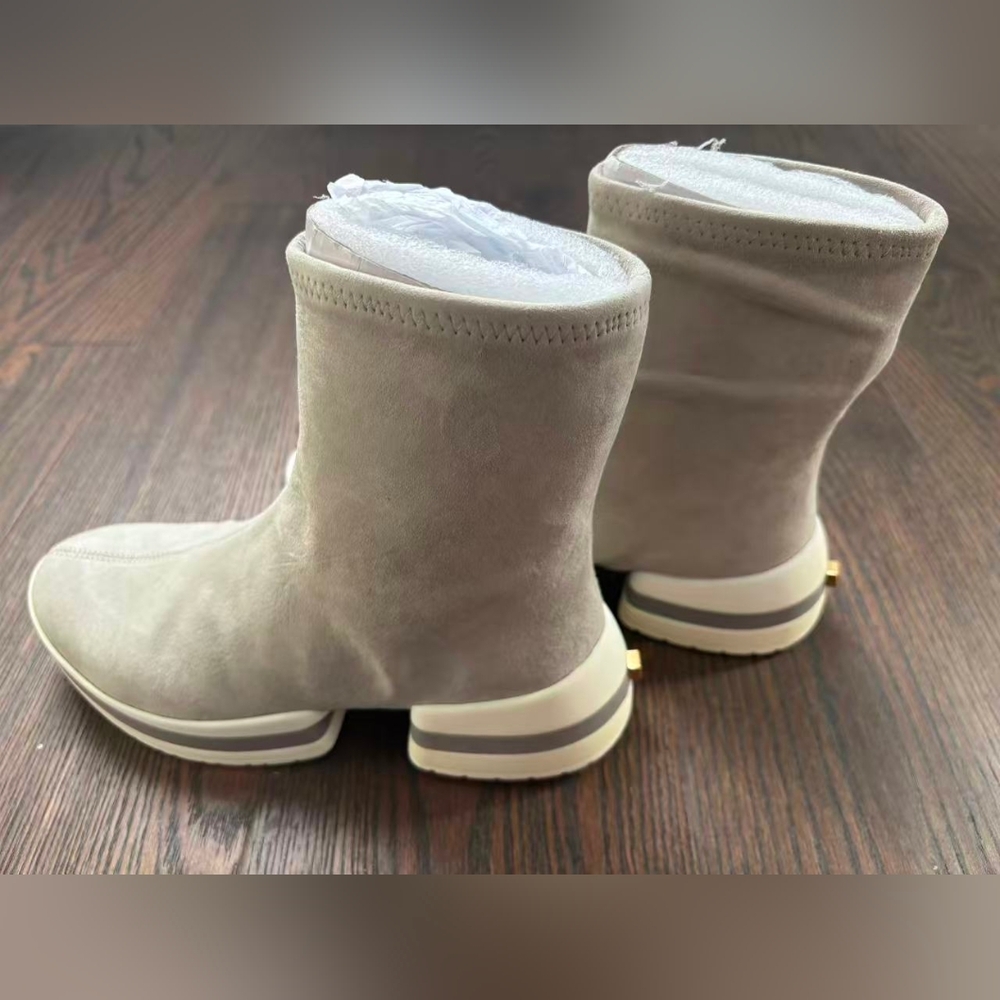 Stuart Weitzman Sneaker Sock Bootie Shoes Women’s Size 6